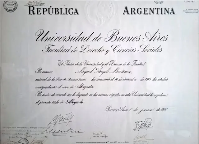 Diploma de abogado de la Universidad de Buenos Aires del Dr. Miguel Ángel Martínez